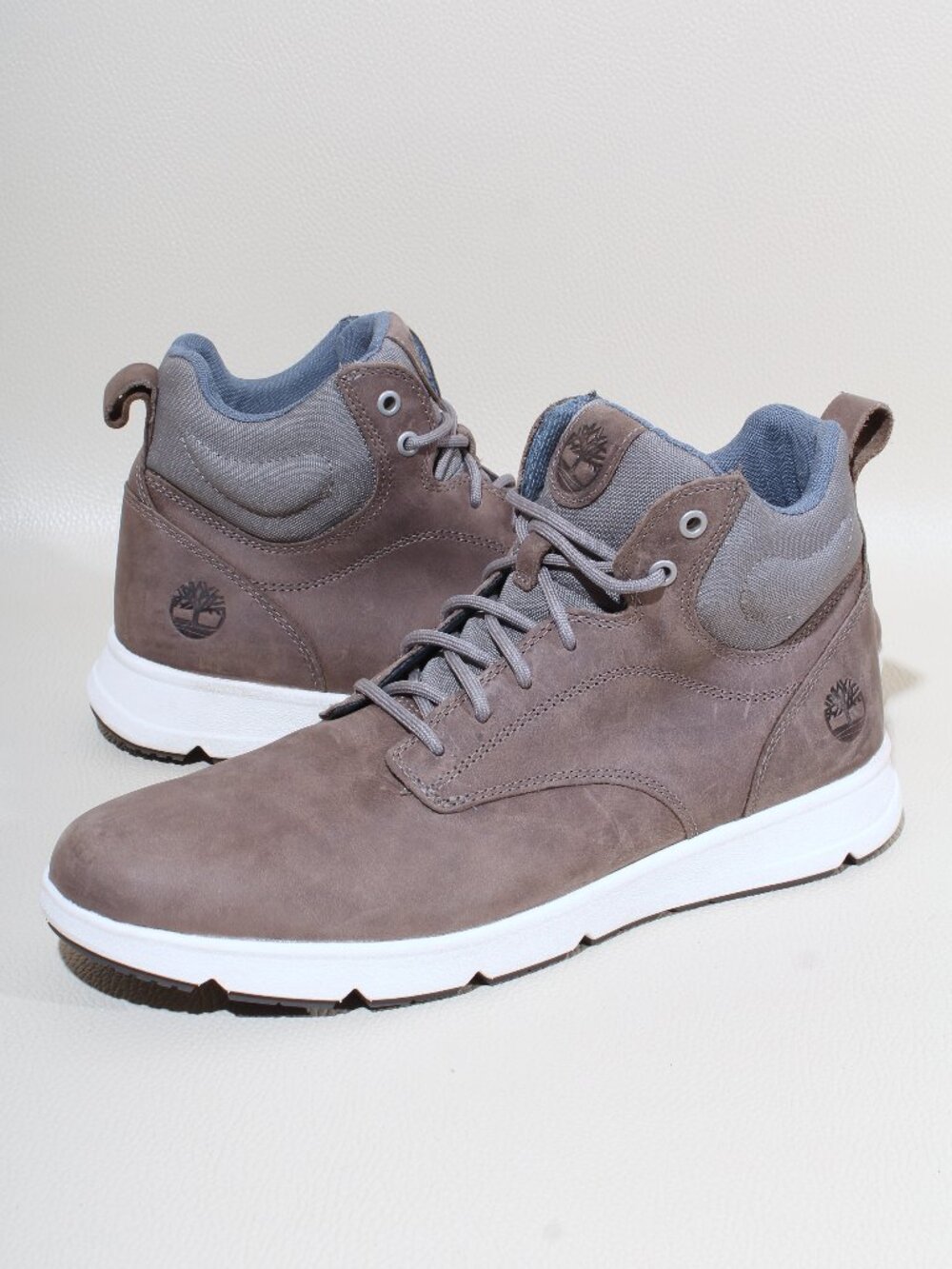 Mens Timberland Parker Street Mid Lace Sneaker Boot Size 11 Gray Leather